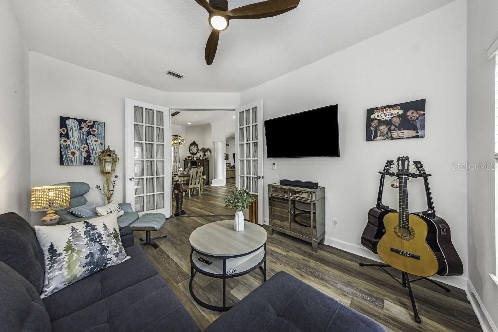 KEYSTONE CROSSINGS - Residential