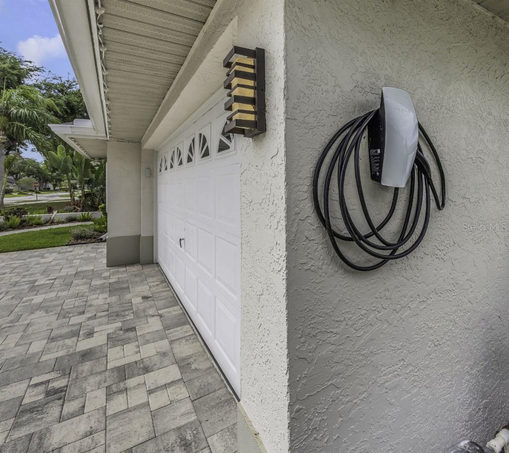 KEYSTONE CROSSINGS - Residential