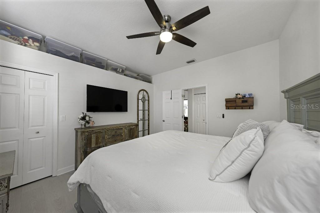 KEYSTONE CROSSINGS - Residential