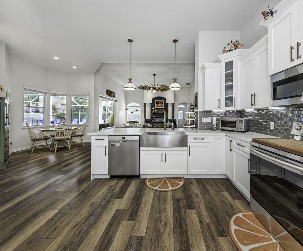 KEYSTONE CROSSINGS - Residential