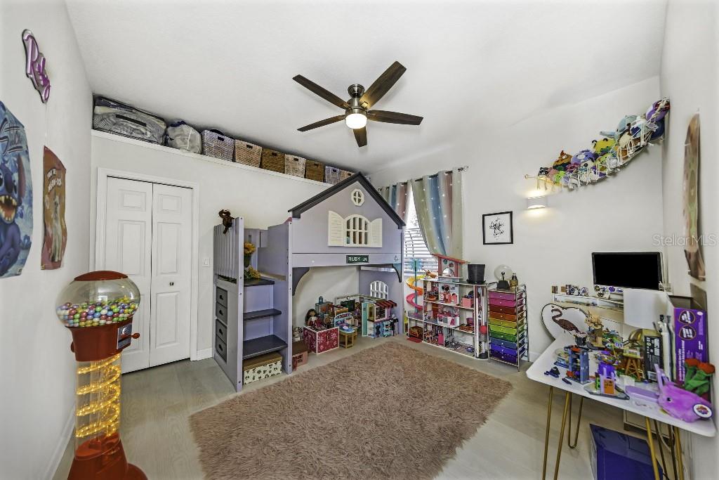 KEYSTONE CROSSINGS - Residential