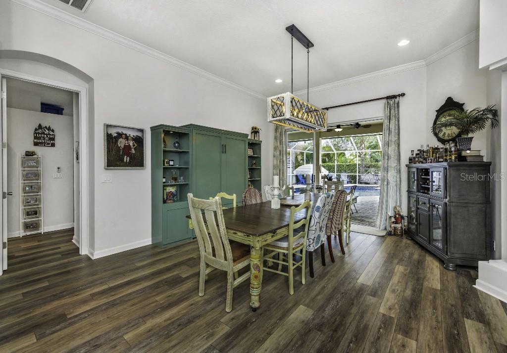 KEYSTONE CROSSINGS - Residential