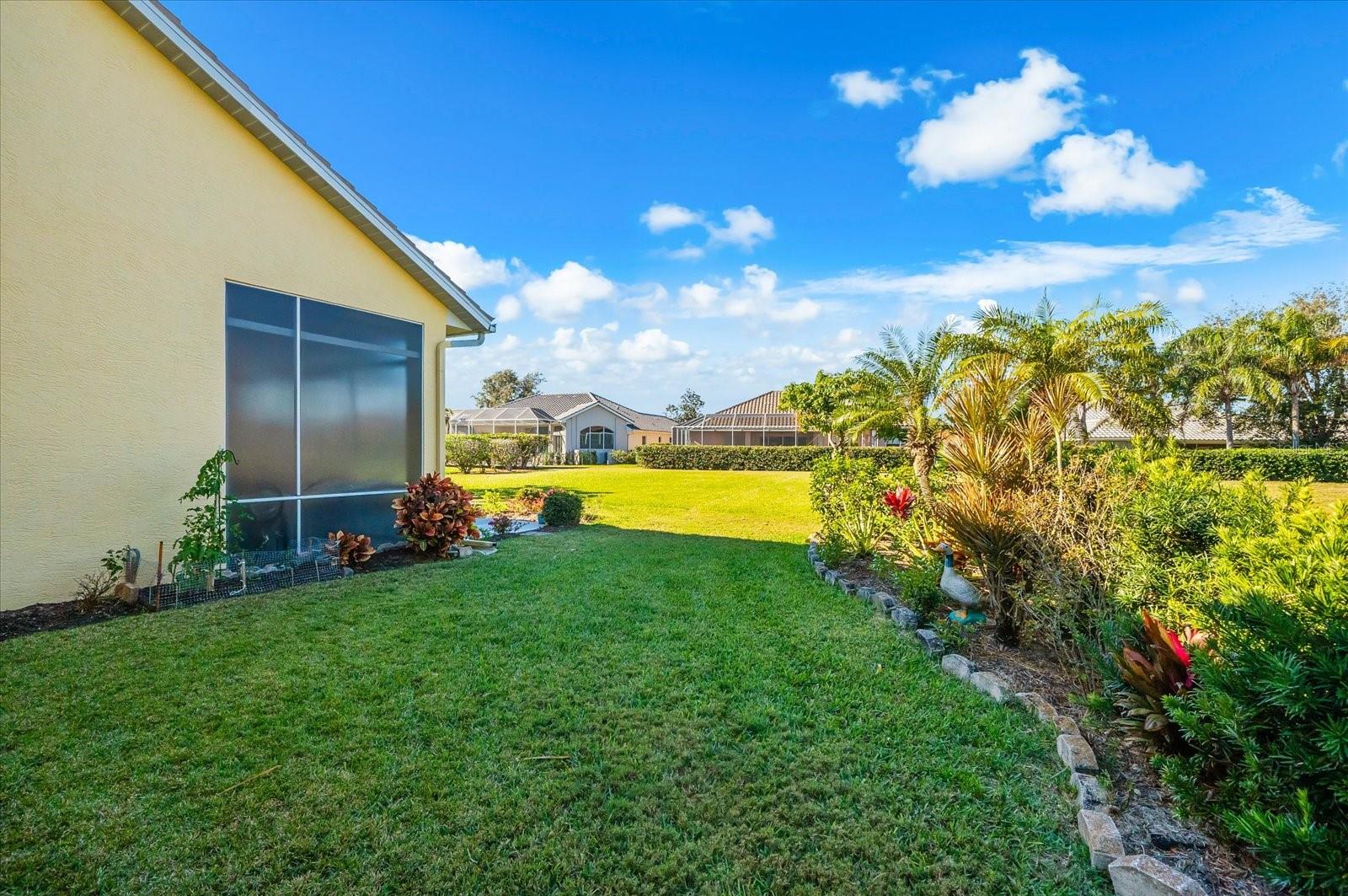 THE LAKES OF JACARANDA - Residential