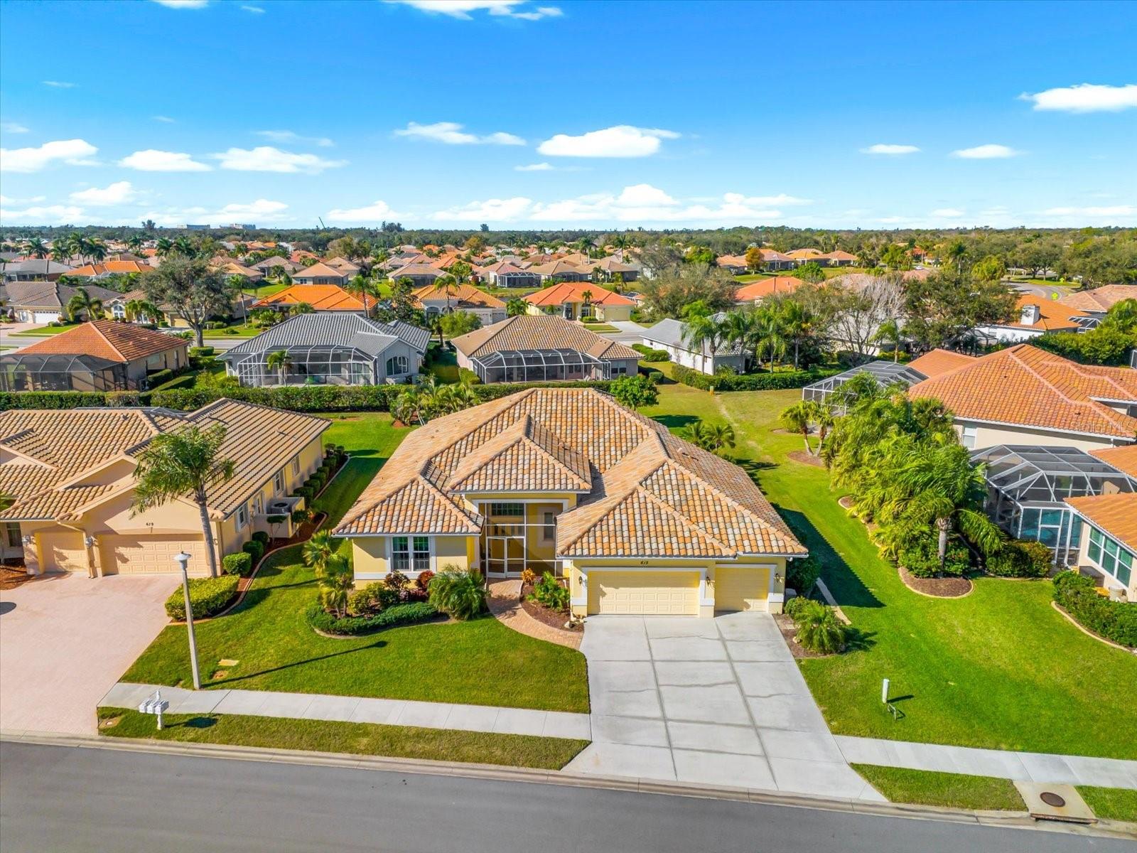 THE LAKES OF JACARANDA - Residential