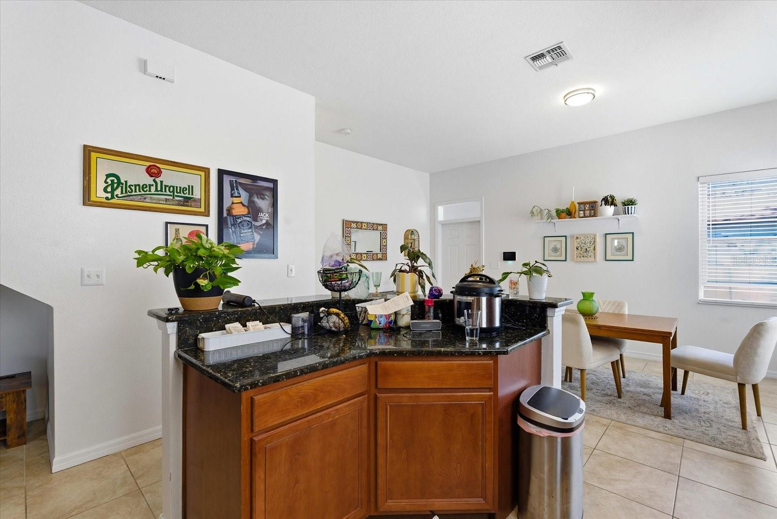 GIUSTOS TWNHMS - Residential Income