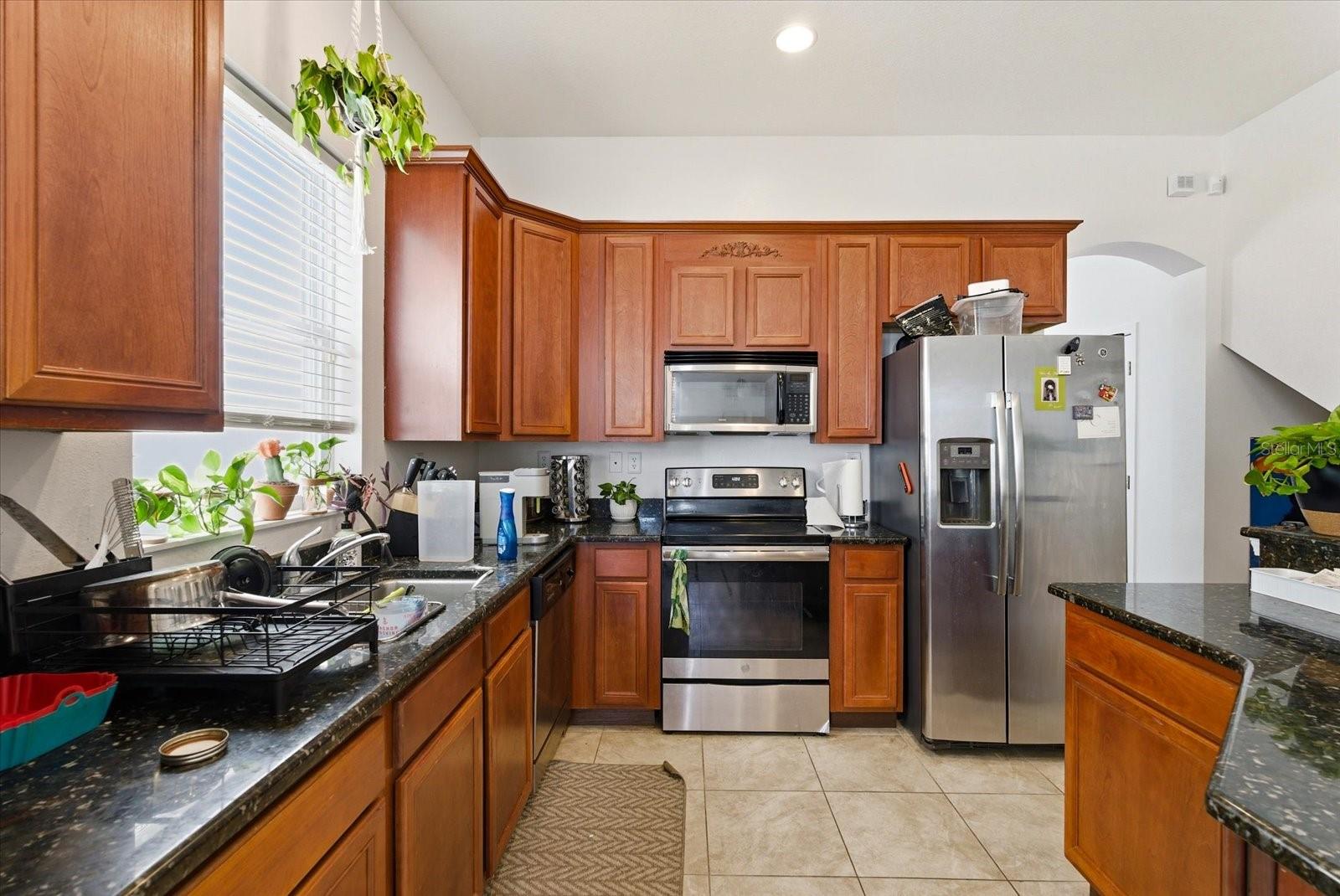 GIUSTOS TWNHMS - Residential Income