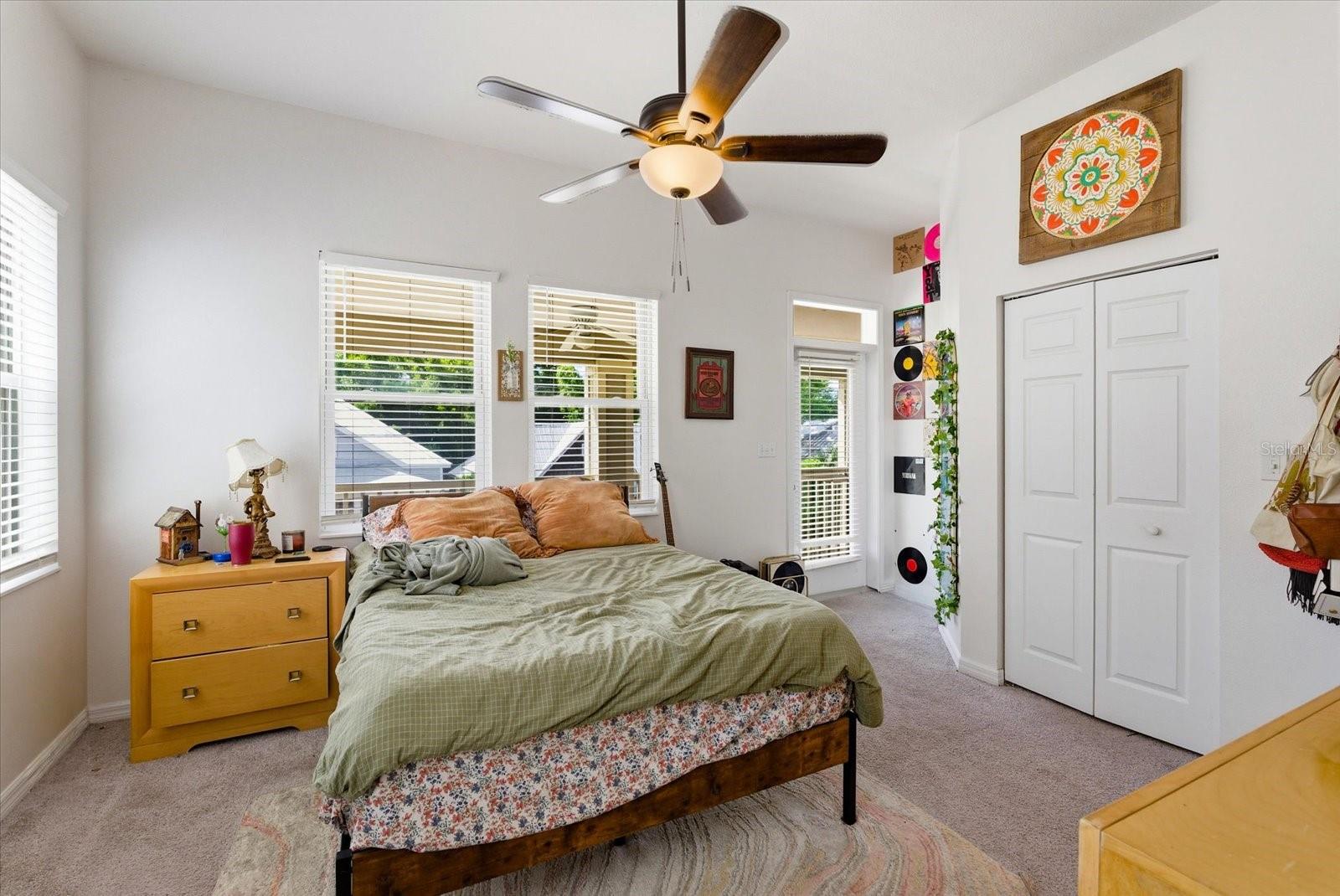 GIUSTOS TWNHMS - Residential Income