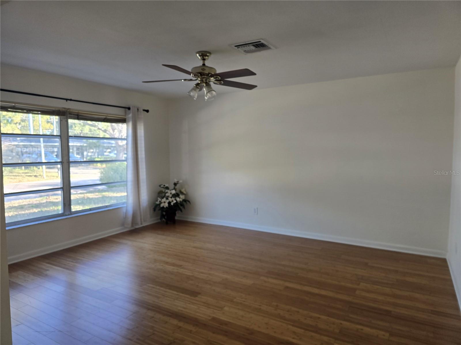 SUNSET LAKE ESTATES - Residential