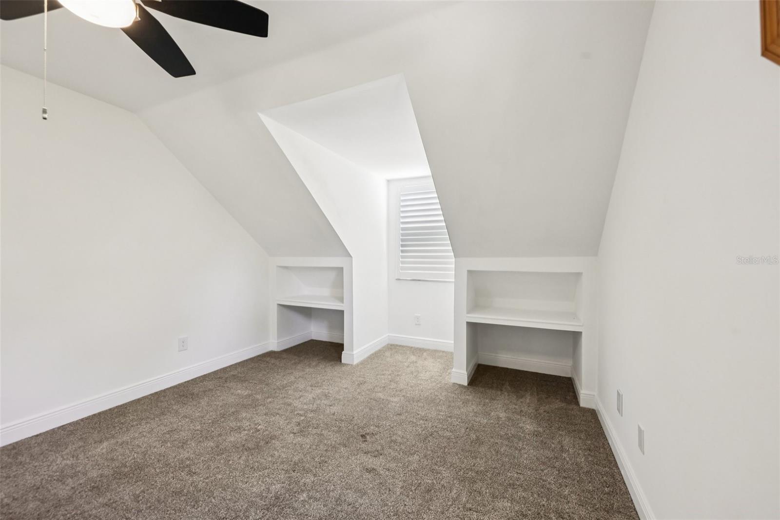 PINELYN ACRES - Residential