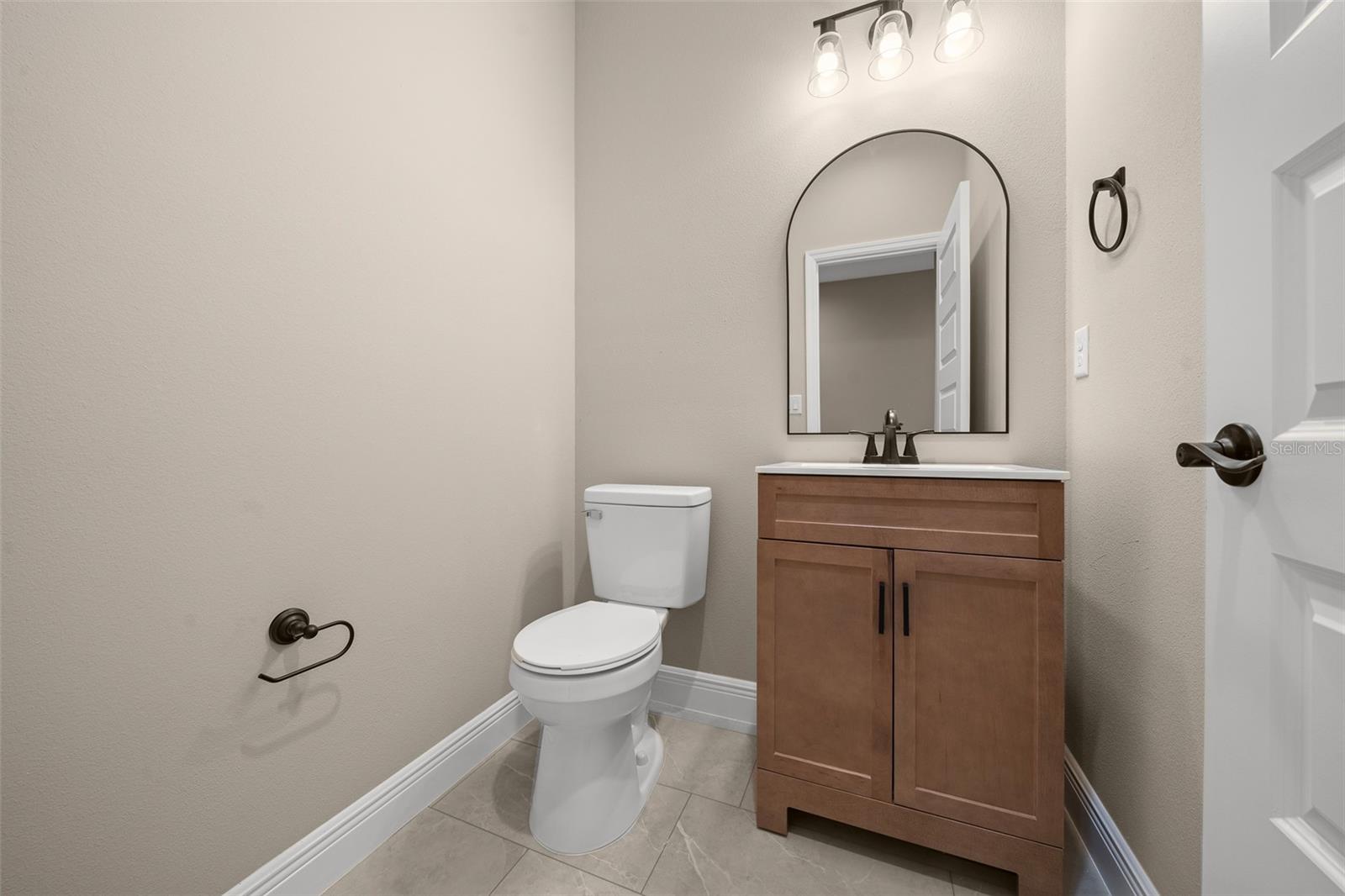 ROLLING HILLS - Residential