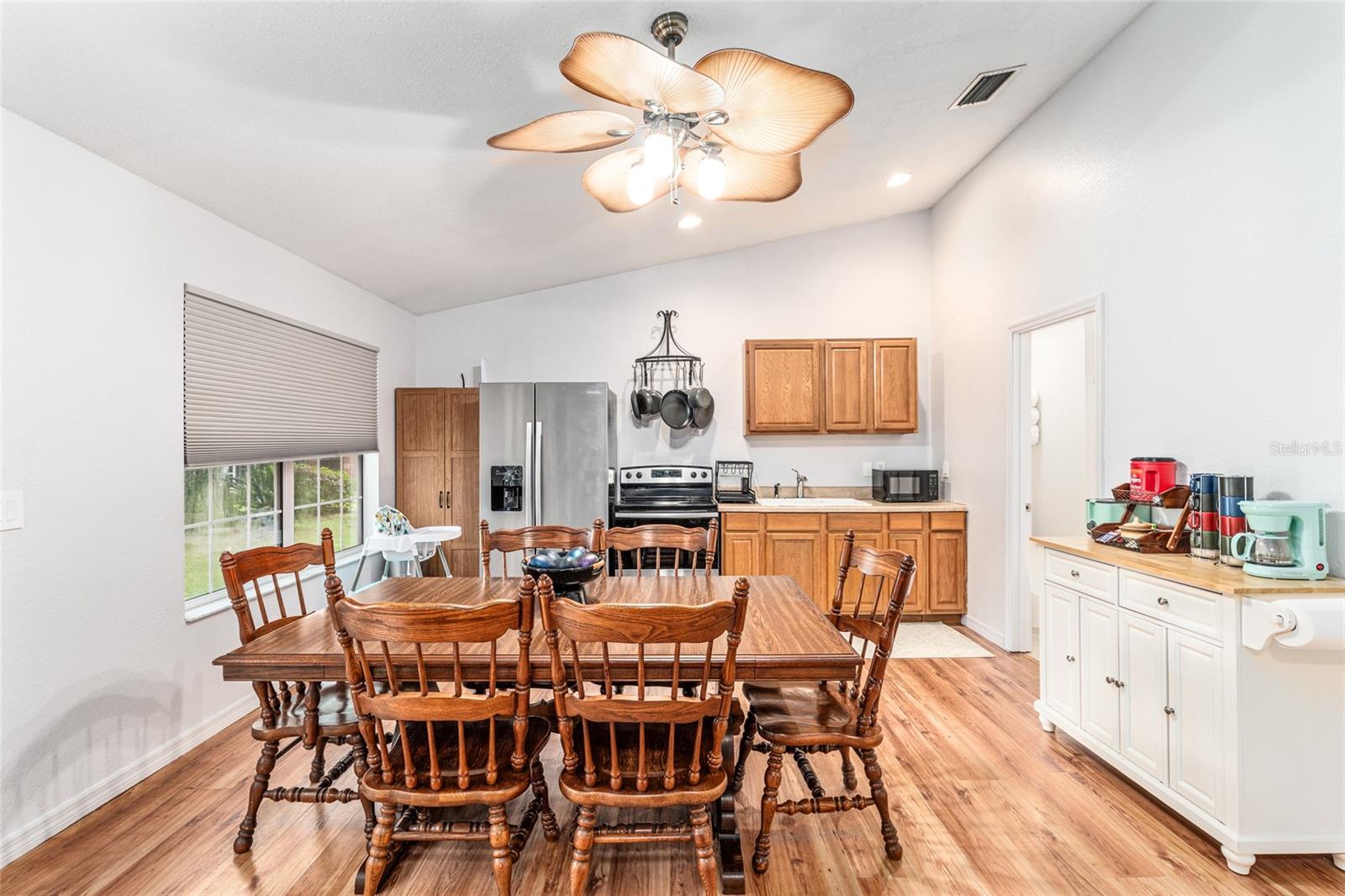 ACREAGE NON-SUBDIVISION - Residential