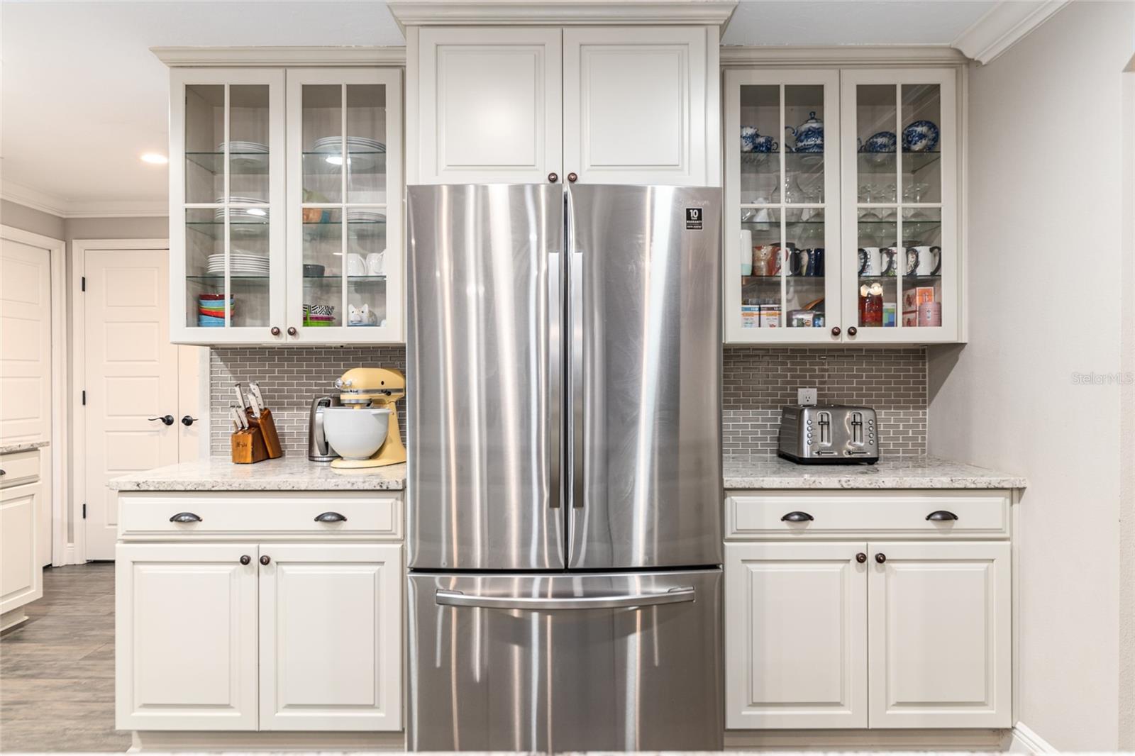 ACREAGE NON-SUBDIVISION - Residential