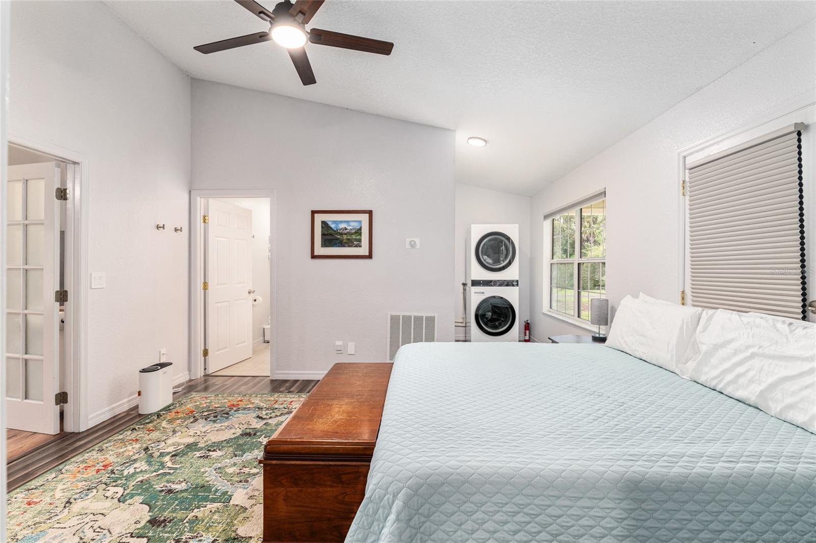 ACREAGE NON-SUBDIVISION - Residential