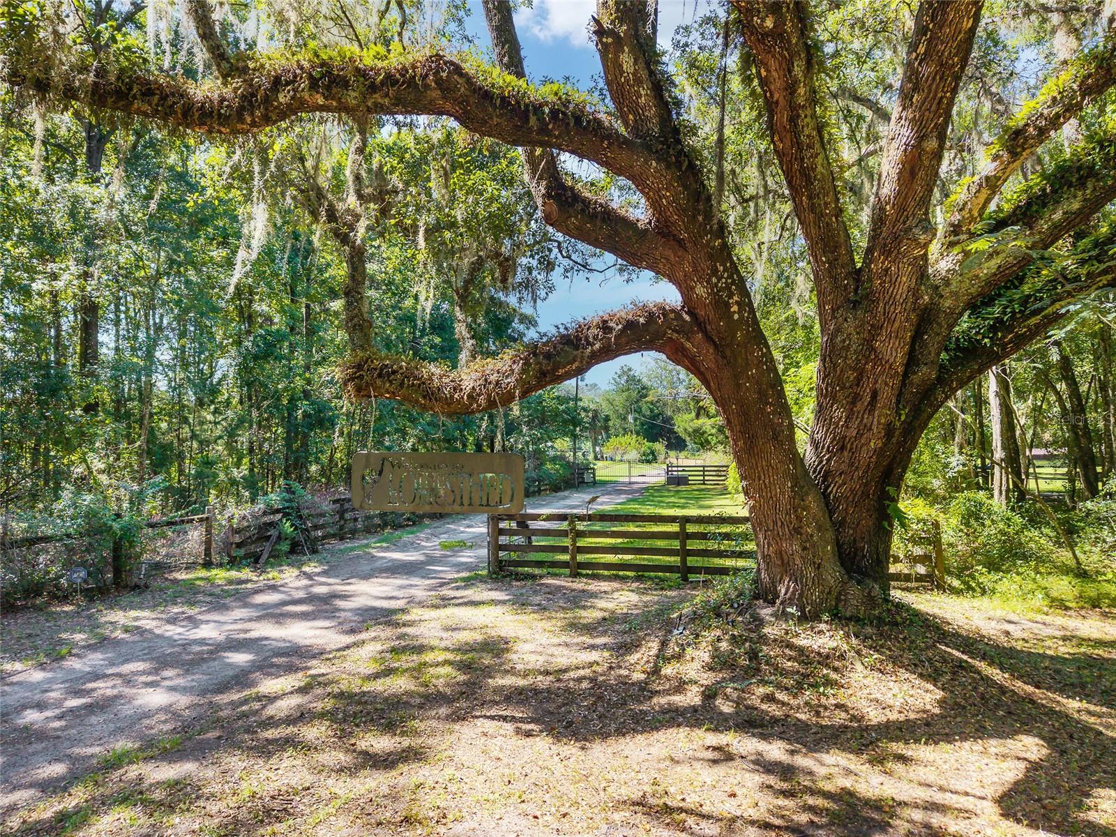 ACREAGE NON-SUBDIVISION - Residential