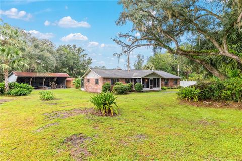 Photo of 18270 N Highway 329, Reddick, FL 32686 (MLS # OM711300)