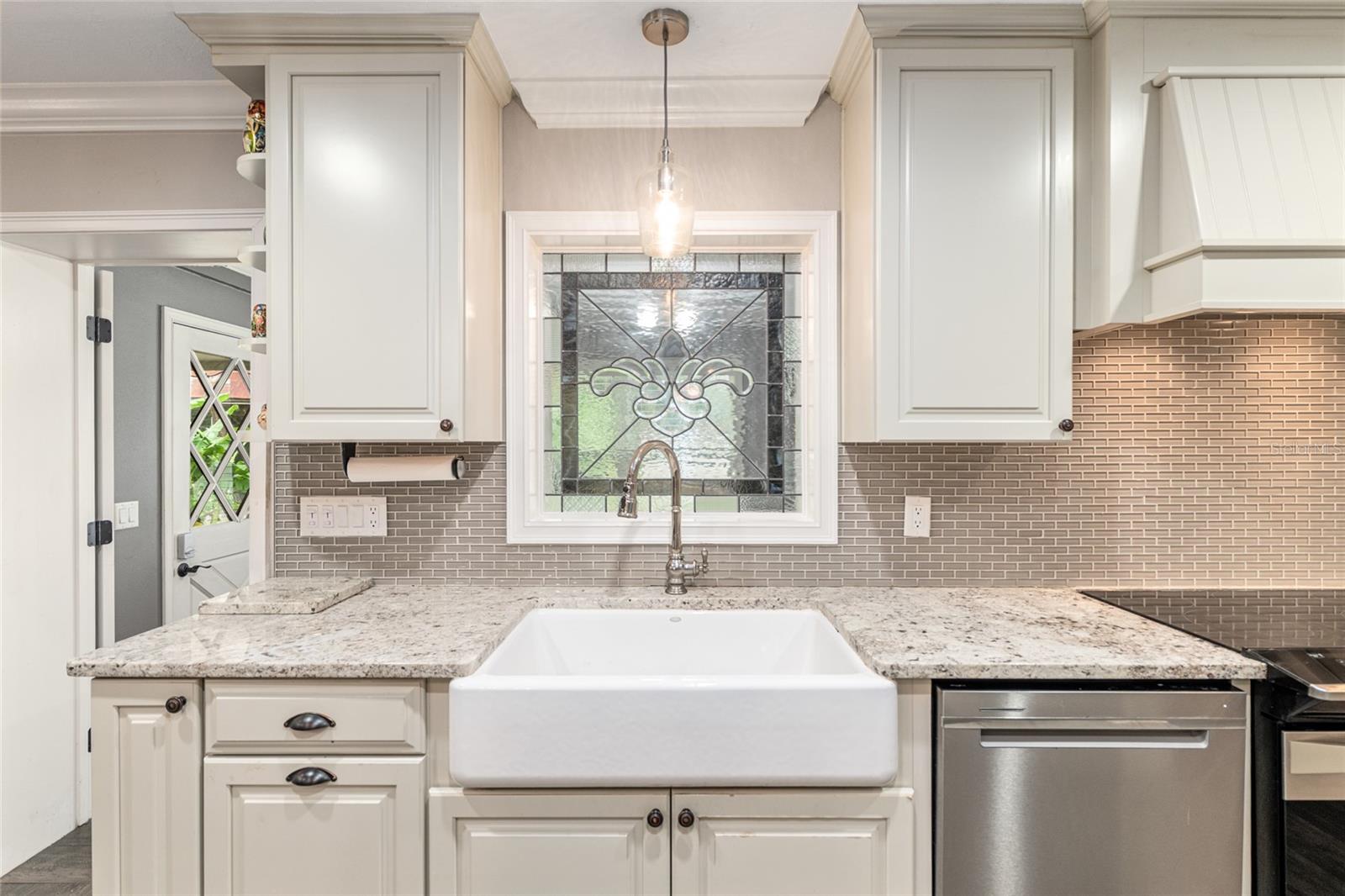 ACREAGE NON-SUBDIVISION - Residential