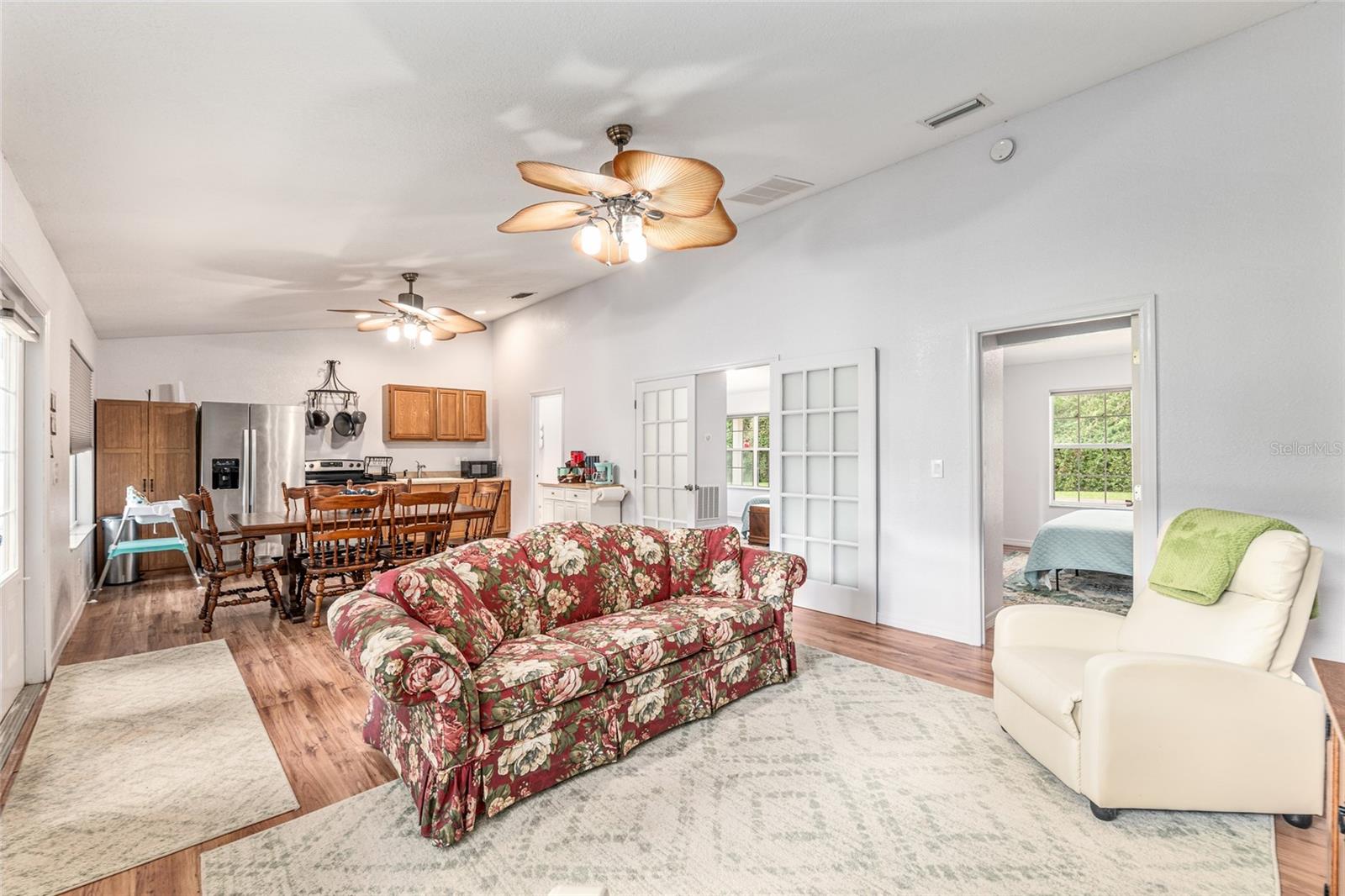 ACREAGE NON-SUBDIVISION - Residential