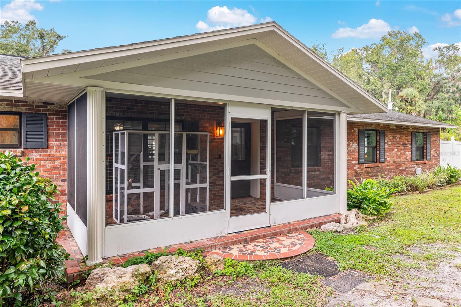 ACREAGE NON-SUBDIVISION - Residential