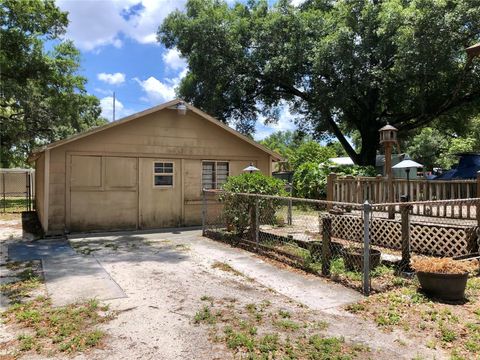 A home in TAMPA