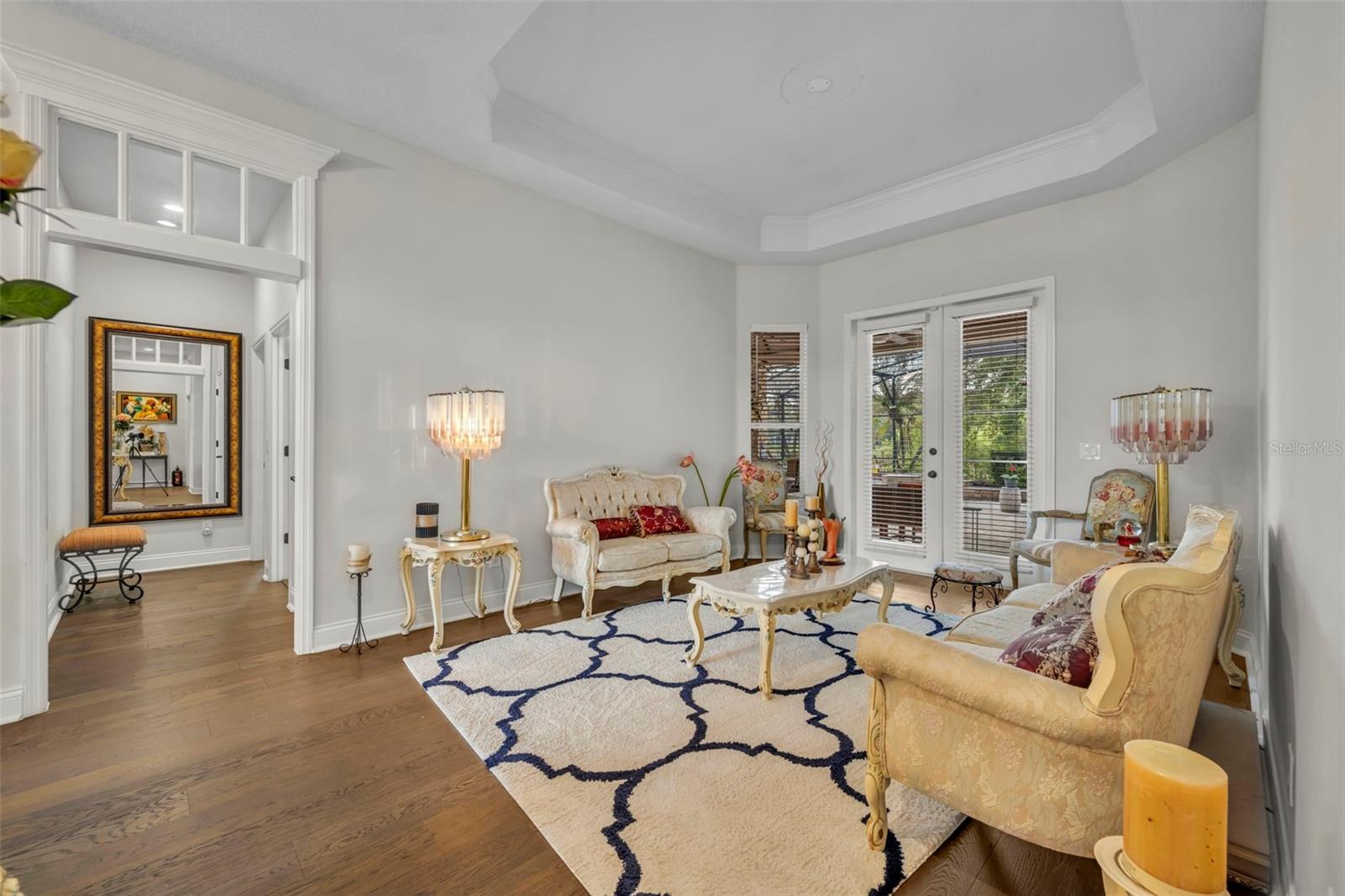 SUNSET LAKES - Residential