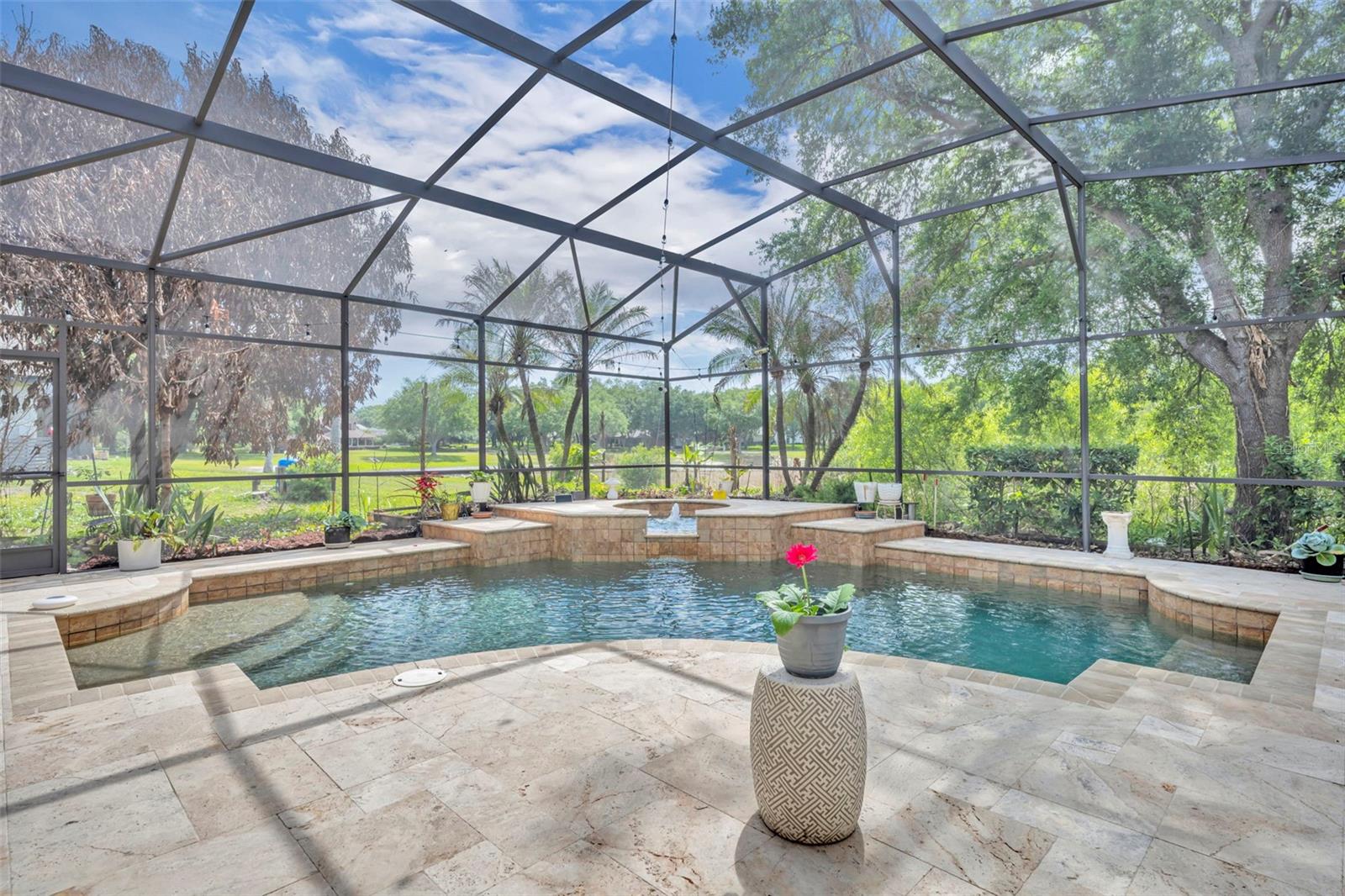 SUNSET LAKES - Residential