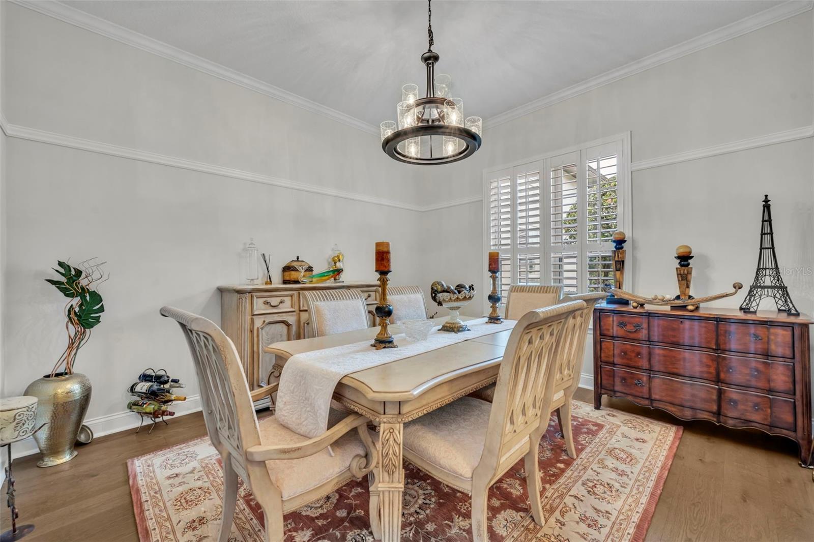 SUNSET LAKES - Residential