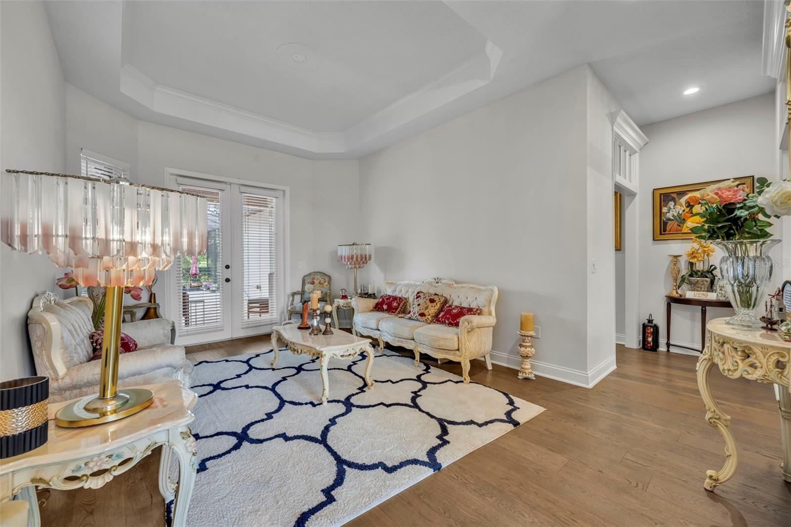 SUNSET LAKES - Residential