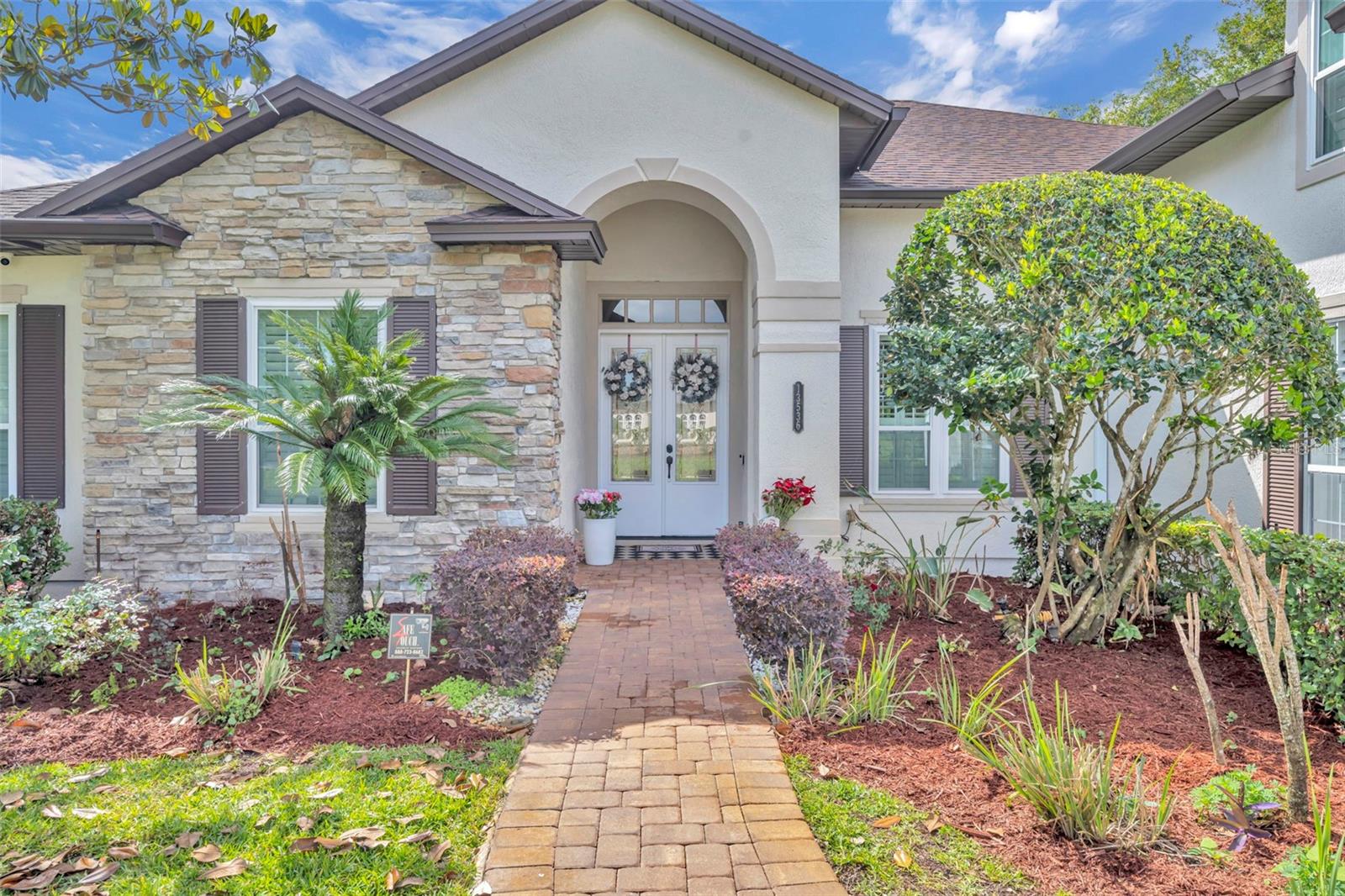 SUNSET LAKES - Residential