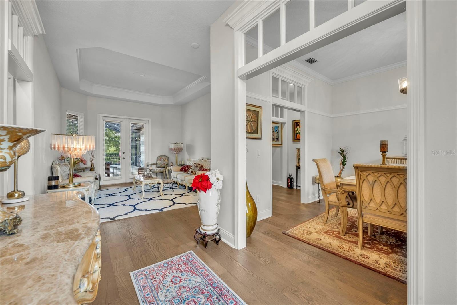 SUNSET LAKES - Residential