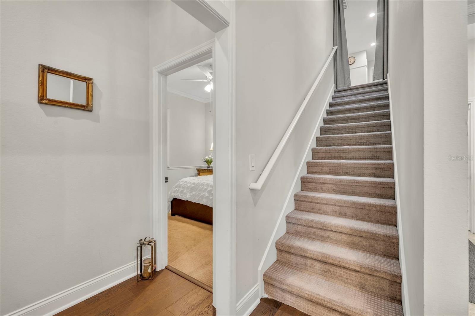 SUNSET LAKES - Residential