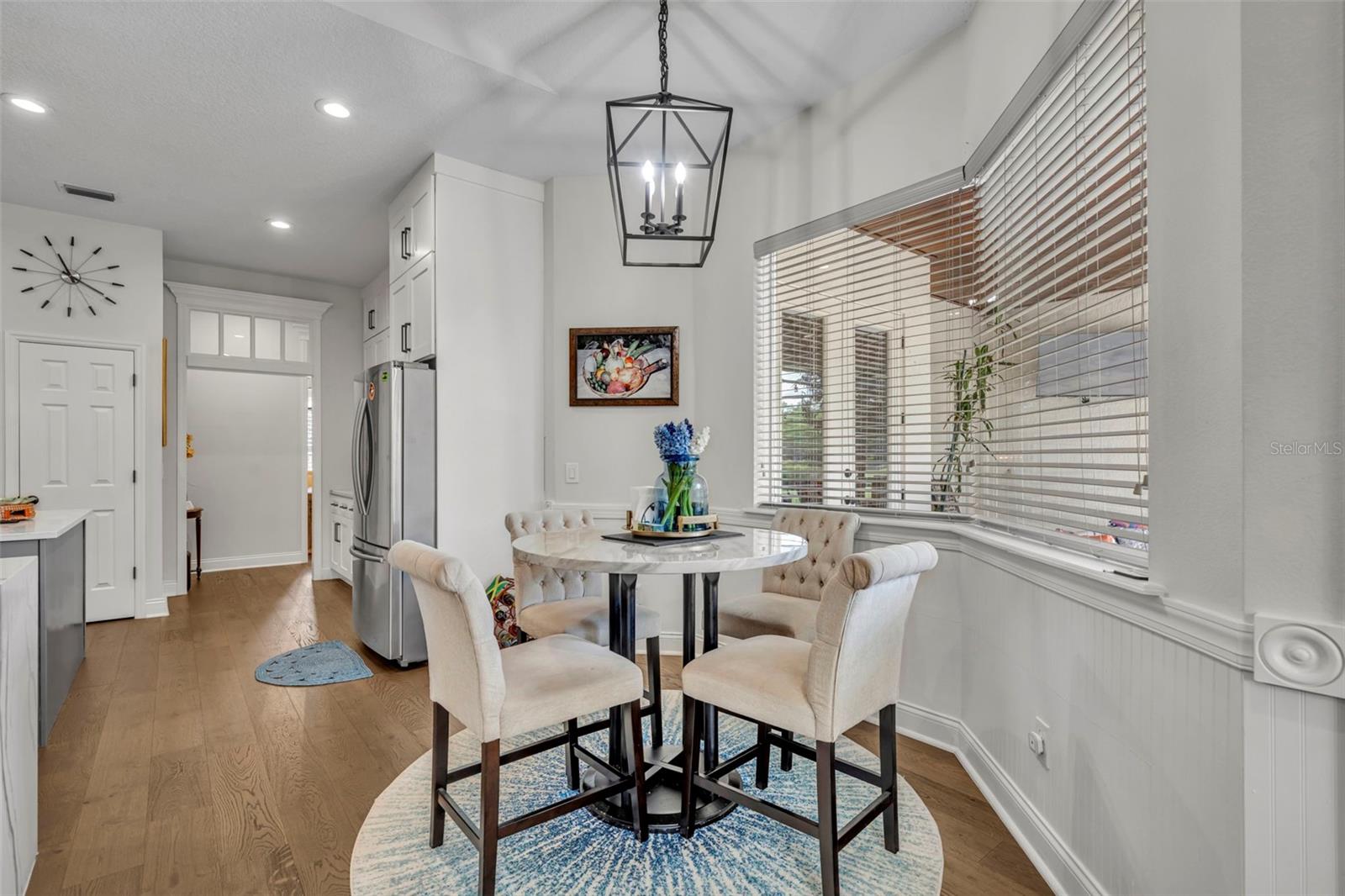 SUNSET LAKES - Residential