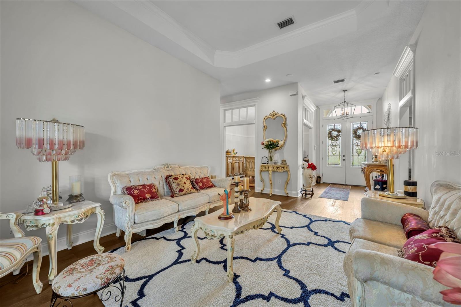 SUNSET LAKES - Residential