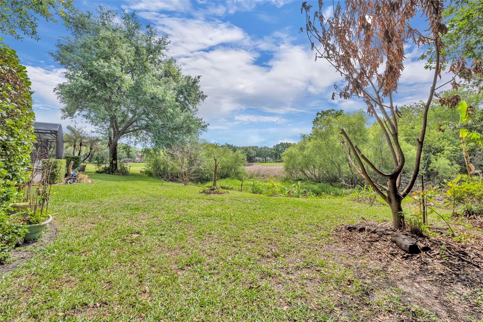 SUNSET LAKES - Residential