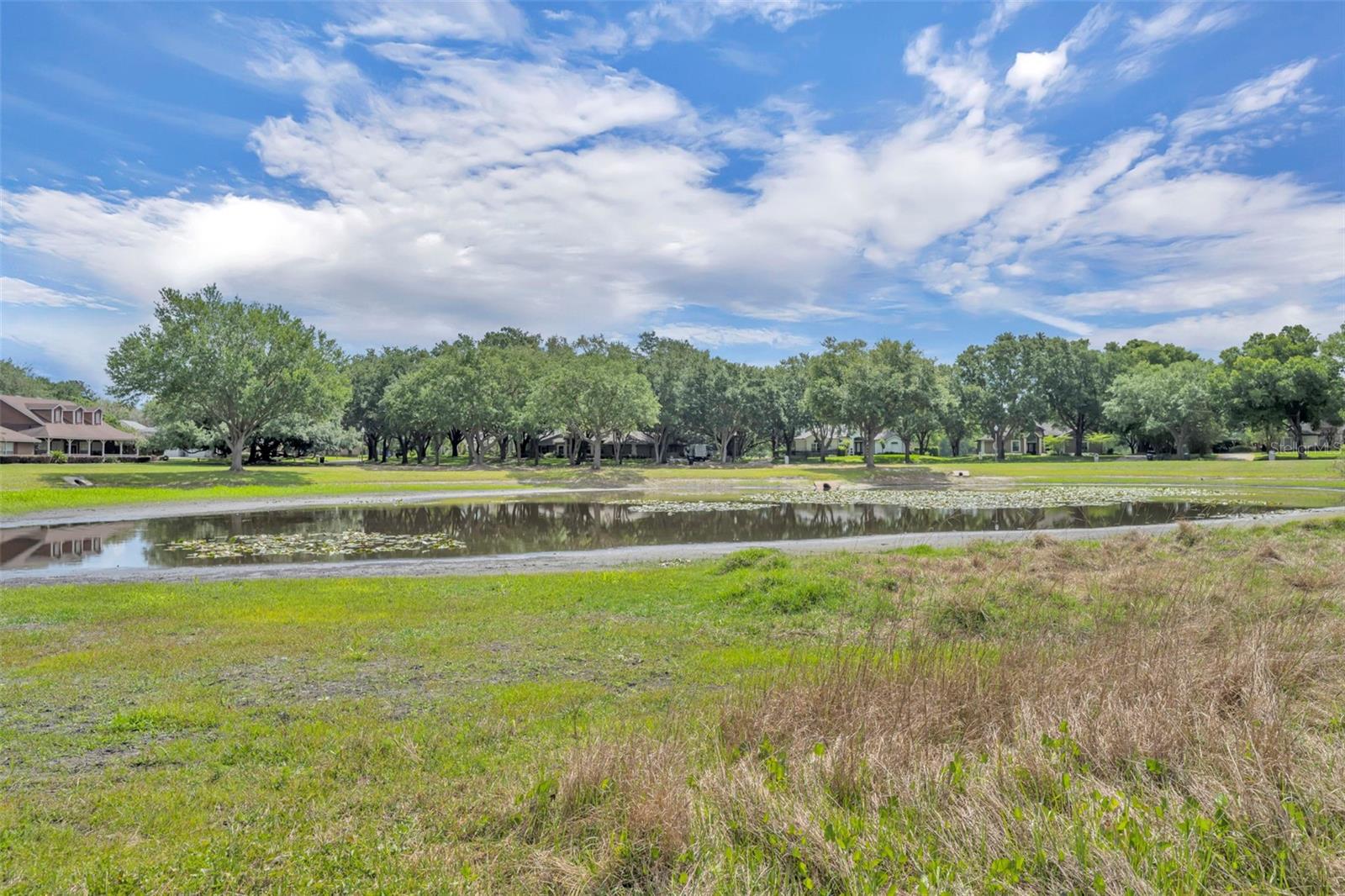 SUNSET LAKES - Residential