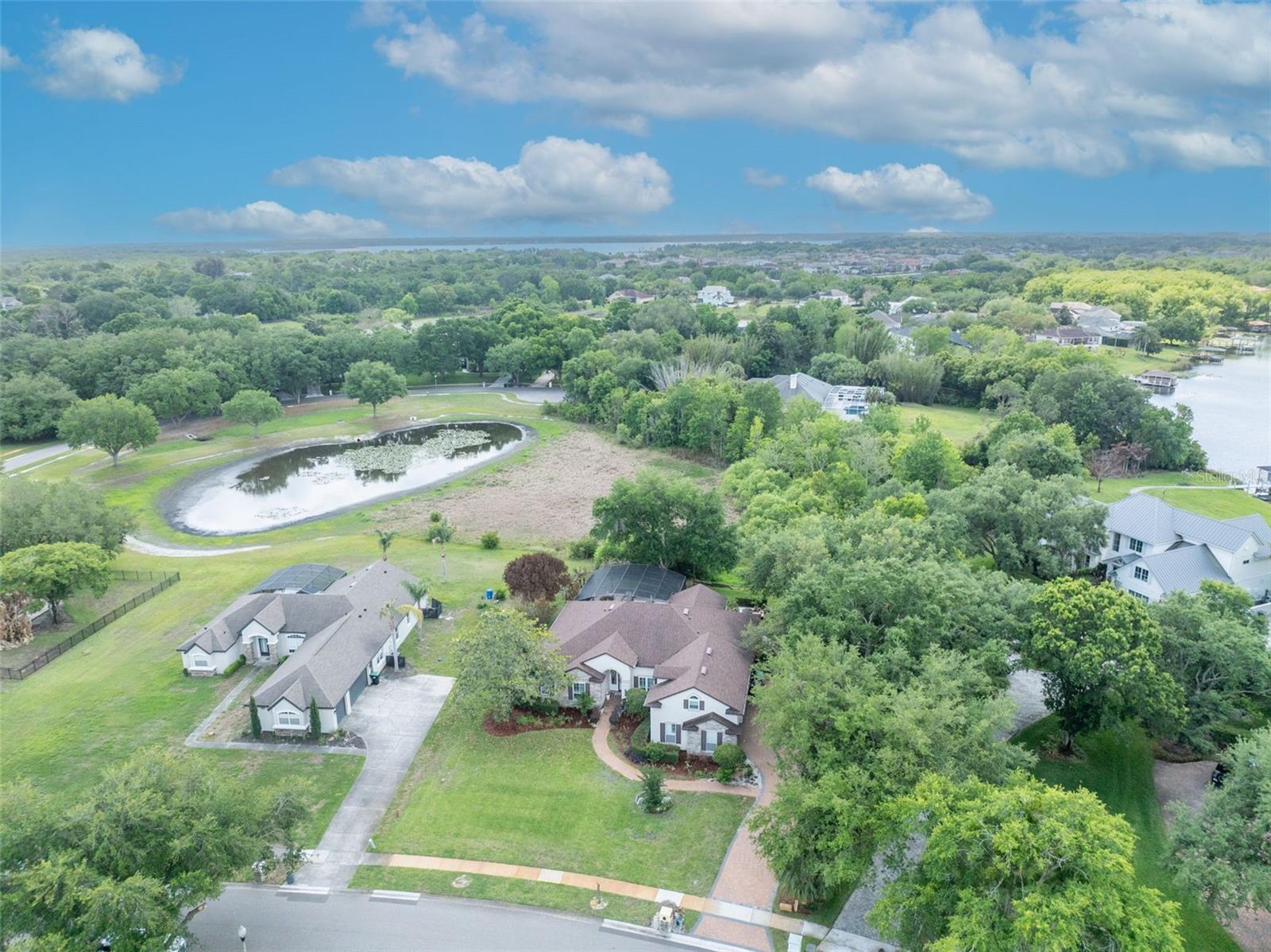 SUNSET LAKES - Residential