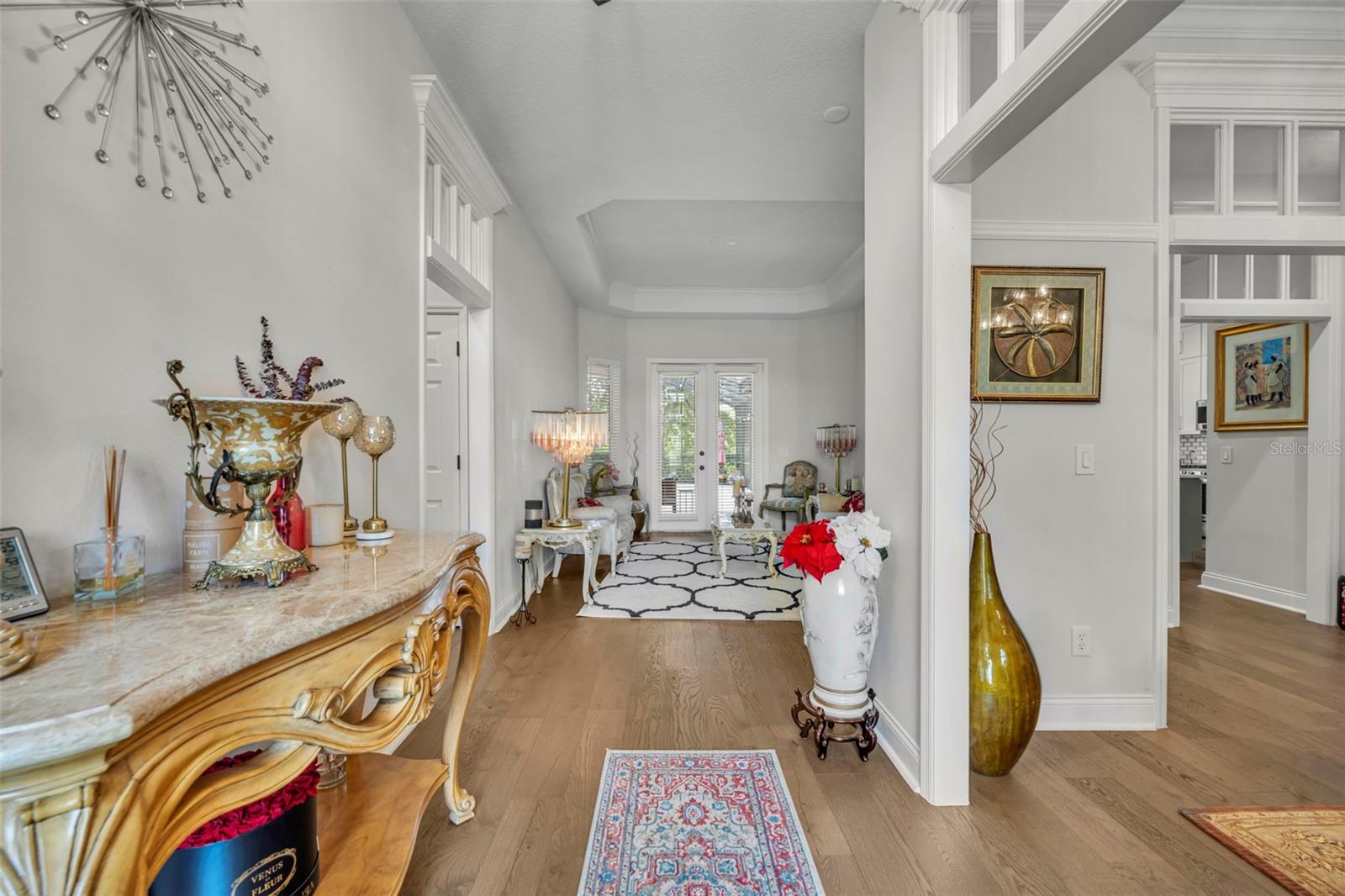 SUNSET LAKES - Residential