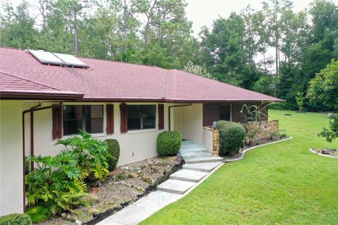 A home in DUNNELLON