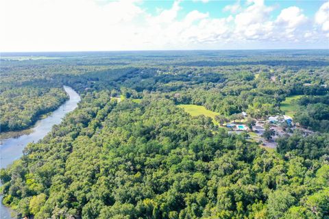 A home in DUNNELLON