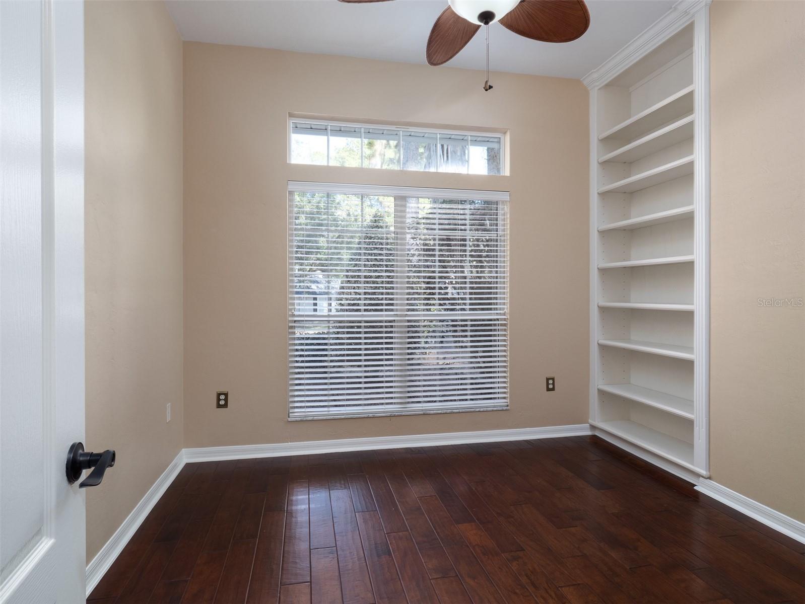 CAMBRIDGE FOREST PH IV - Residential