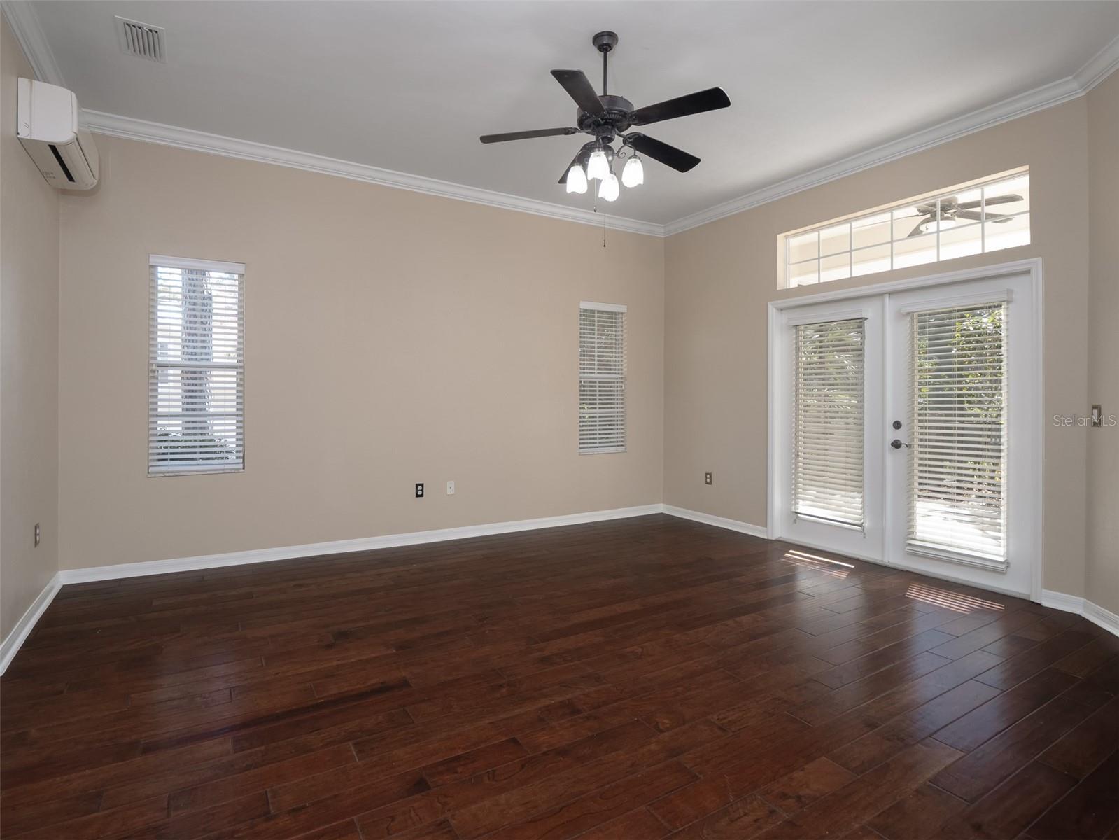 CAMBRIDGE FOREST PH IV - Residential