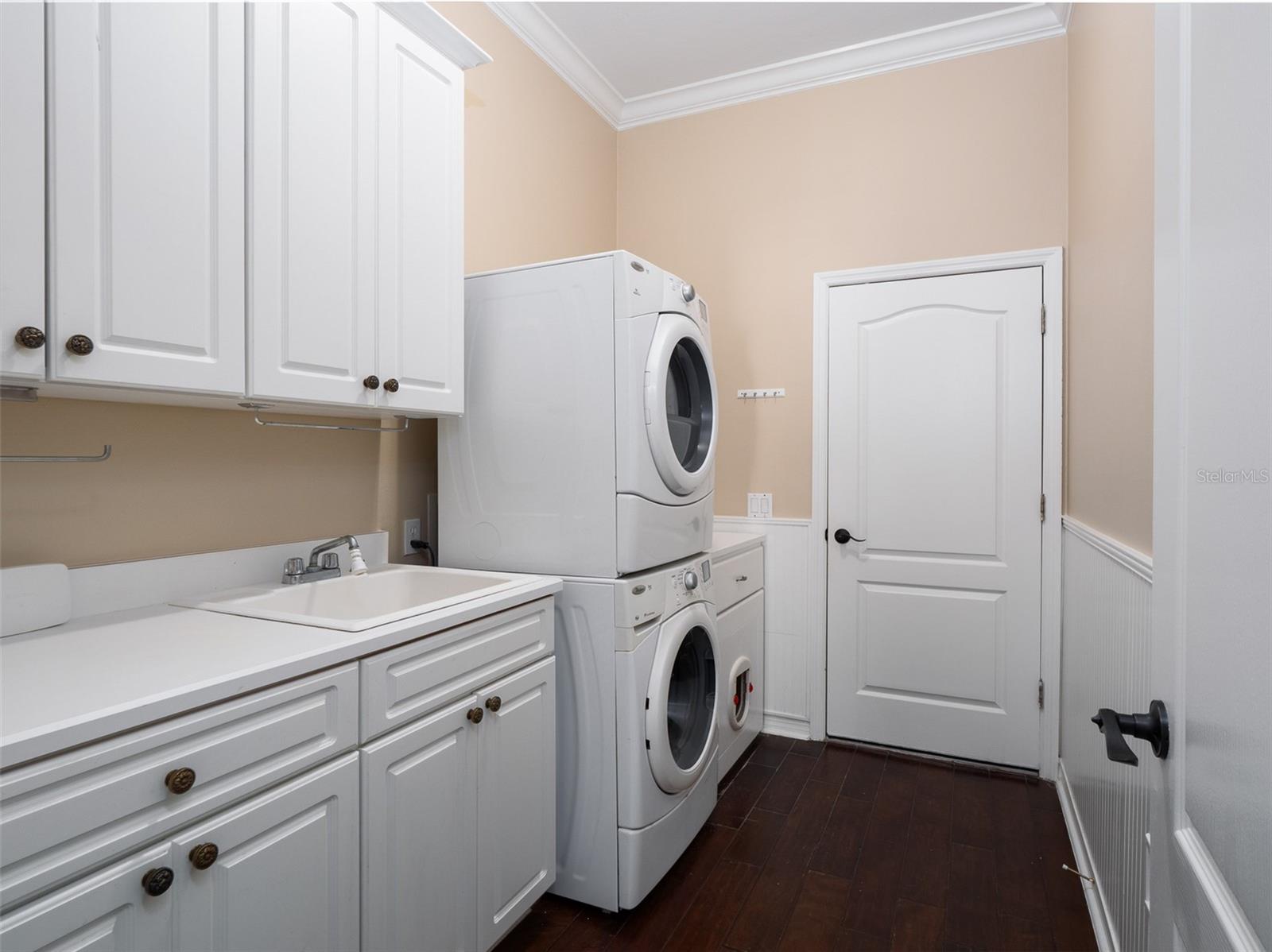 CAMBRIDGE FOREST PH IV - Residential