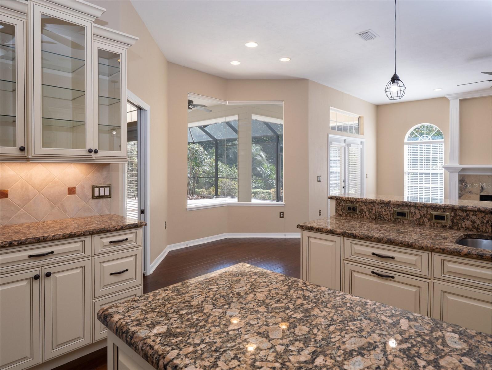 CAMBRIDGE FOREST PH IV - Residential