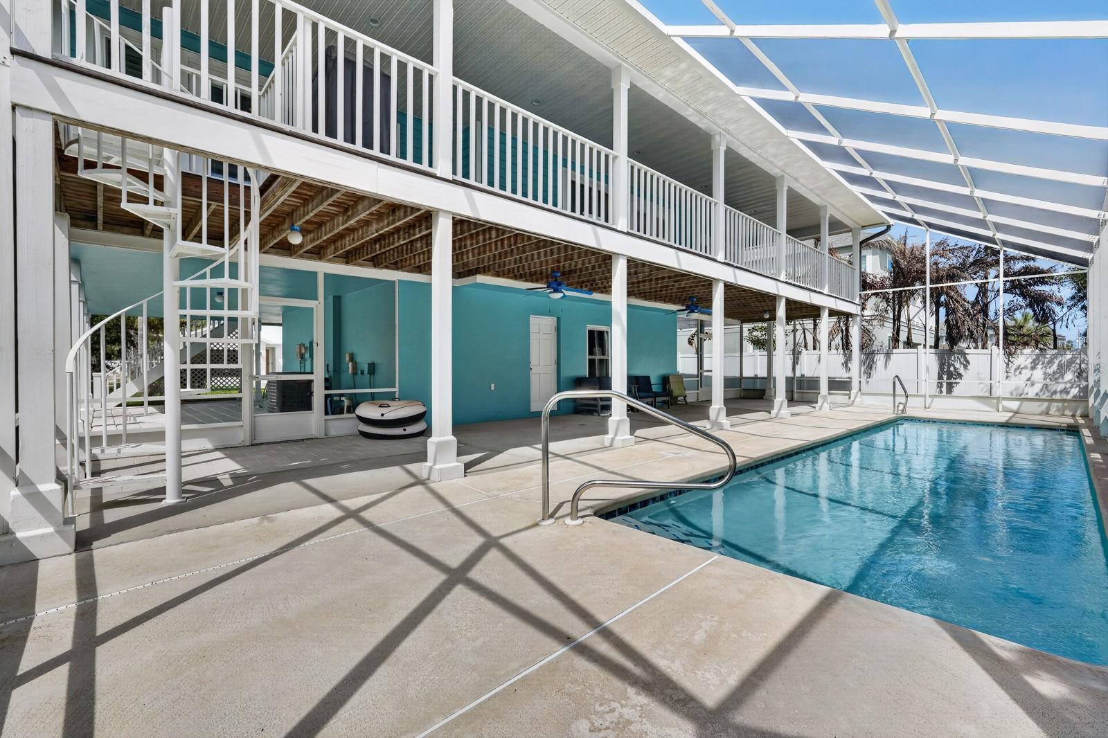 49 LOGGERHEAD COURT