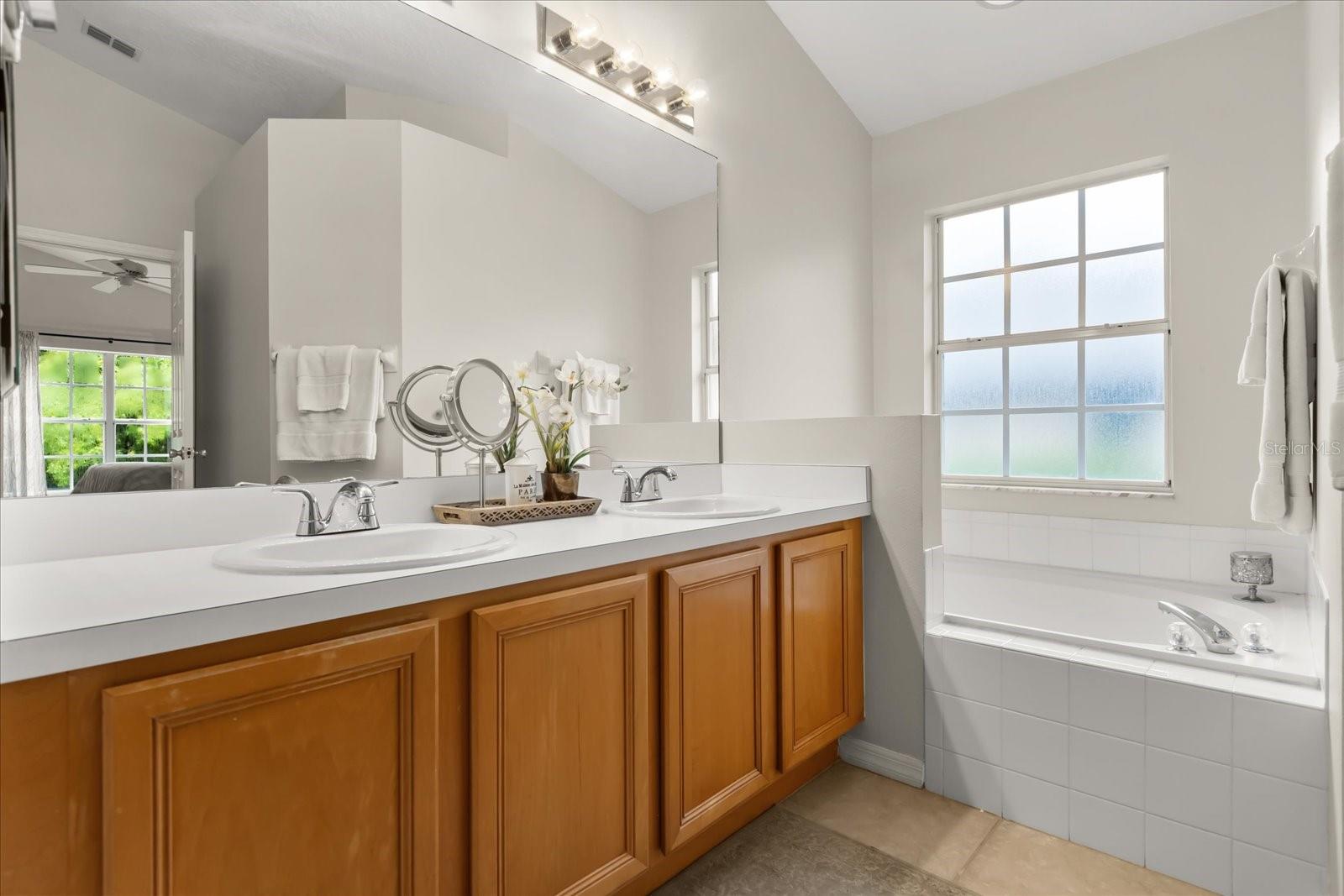 PIEDMONT LAKES PH 04 - Residential
