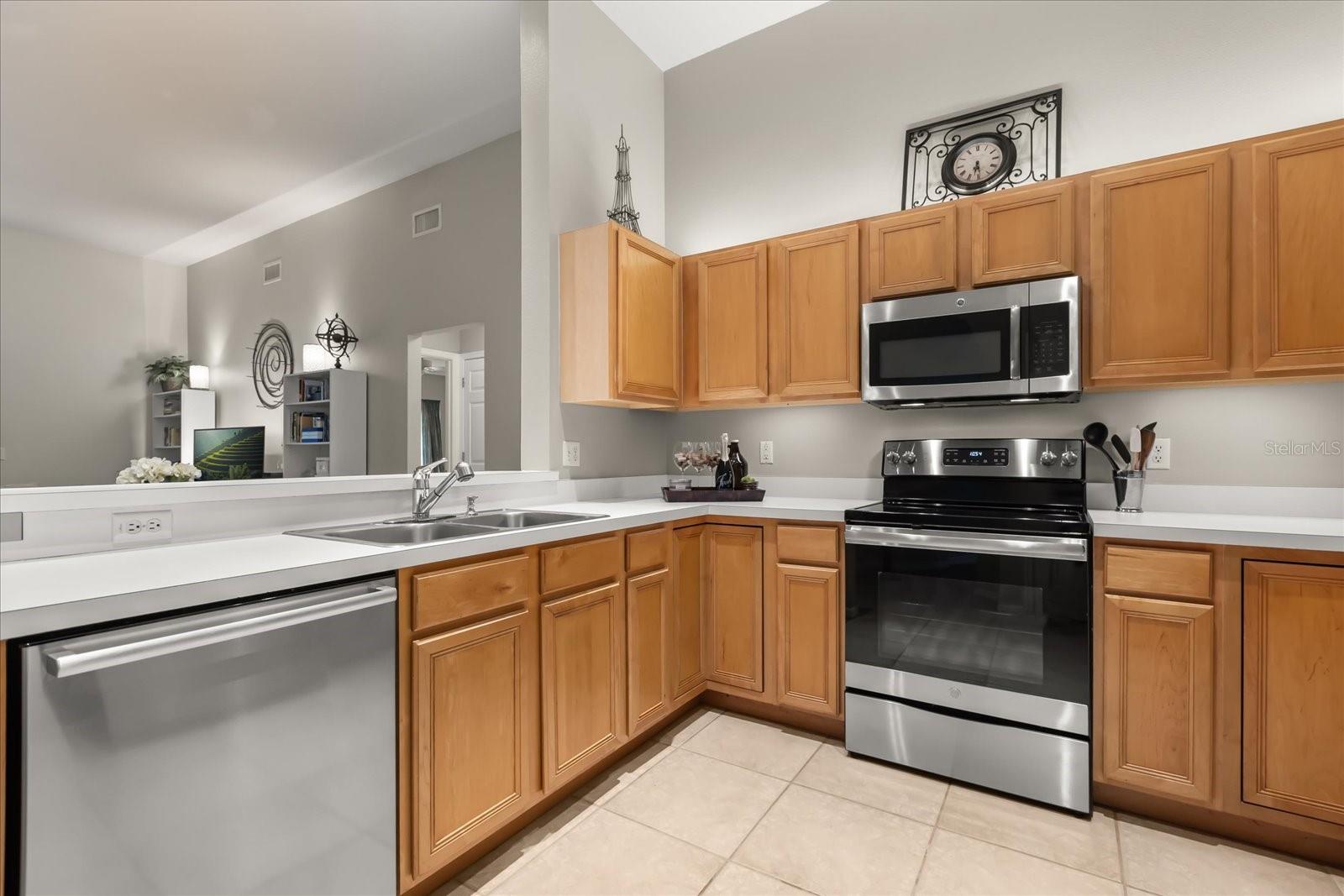 PIEDMONT LAKES PH 04 - Residential