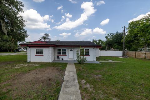 A home in DAYTONA BEACH