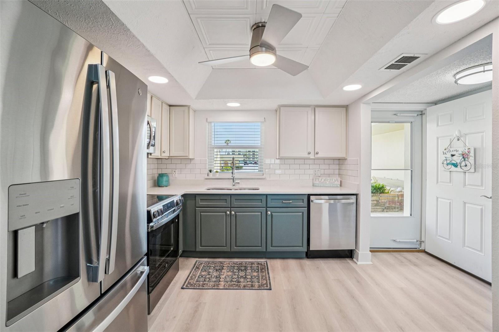 LEXINGTON TOWERS CONDO - Residential