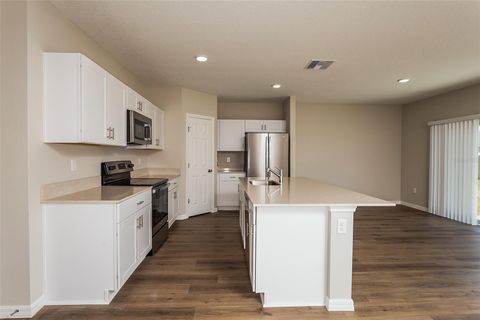 Tiny photo for 4620 Hikers Drive, Davenport, FL 33837 (MLS # TB8508474)