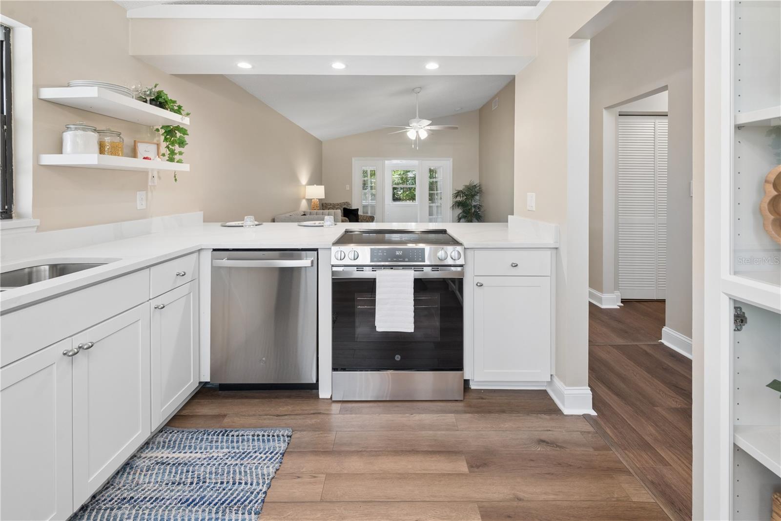 LAKEVIEW HIGHLANDS - Residential