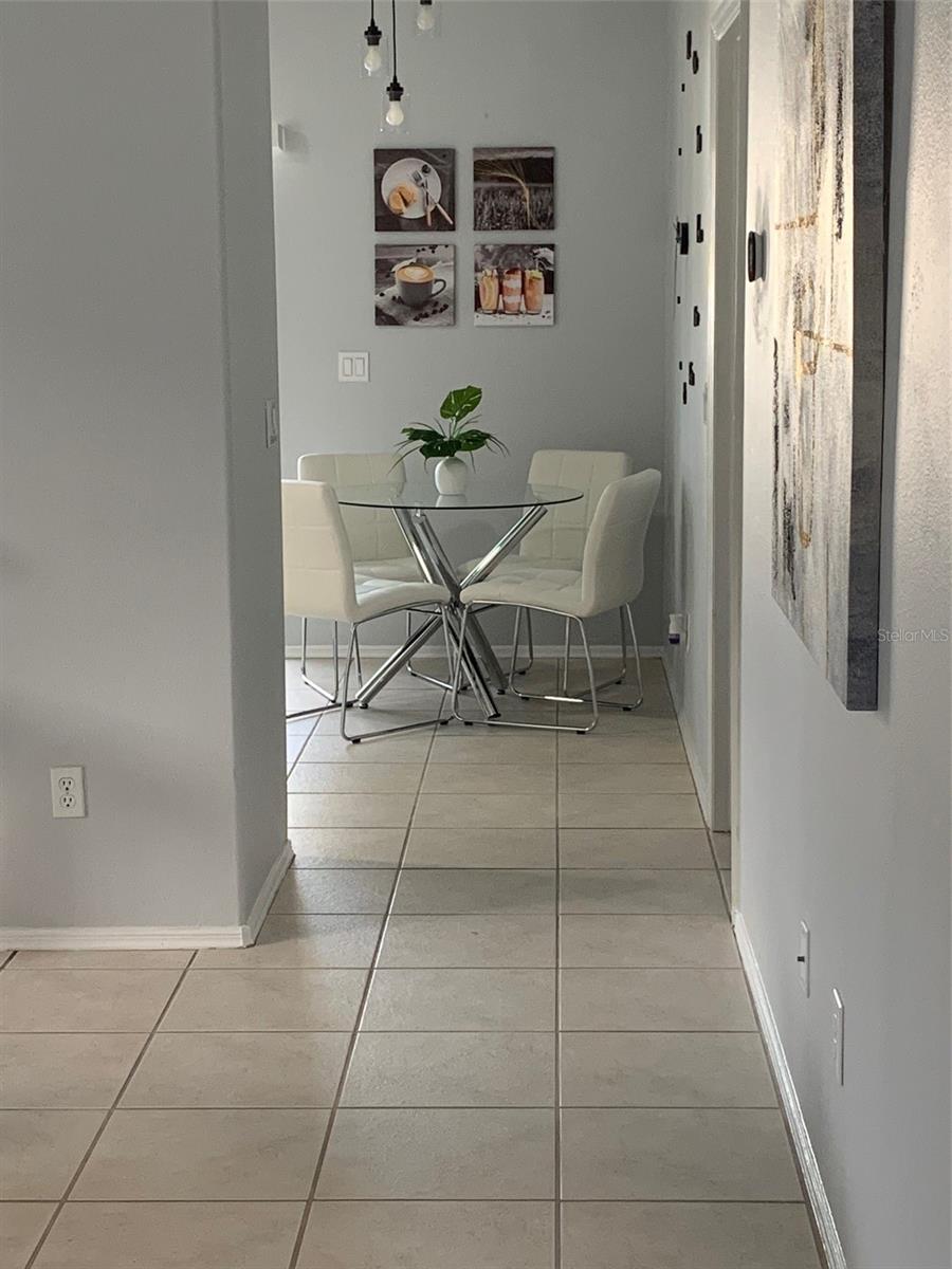 RANDOM OAKS PH 02 UNIT 01 - Residential Lease